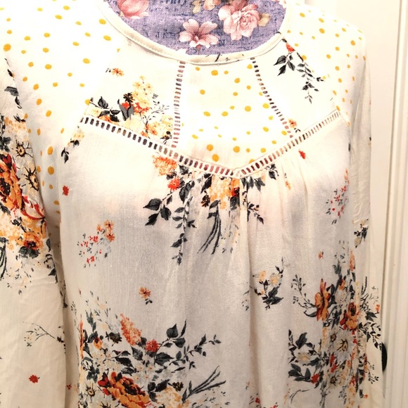 Jolt White Floral BoHo Top M Cottage Shirt Summer - Picture 3 of 6